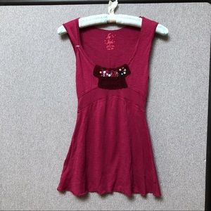 ⭐️Free people XS knit maroon tank embroidered EUC
